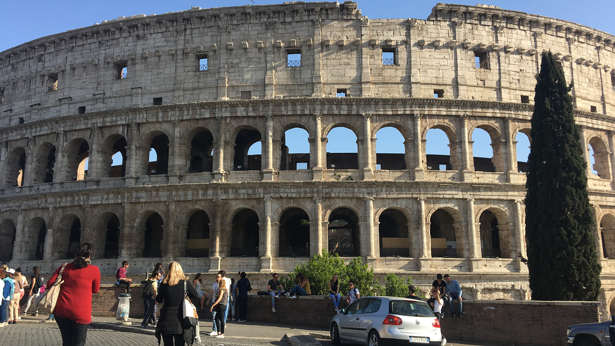 Photo of the colosseum in Rome