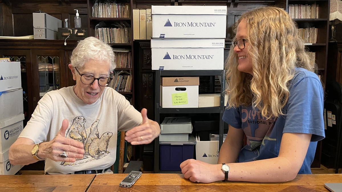 Professor Annelise Heinz interviewing Deborah Edel at the Lesbian Herstory Archives